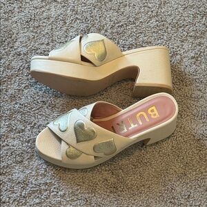 Butrich Ivory Gold Heart Platform Leather Sandal Size 38